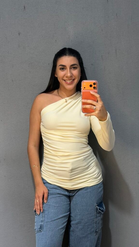 Blusa One Shoulder